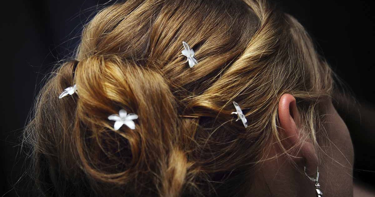 costa rica wedding hair