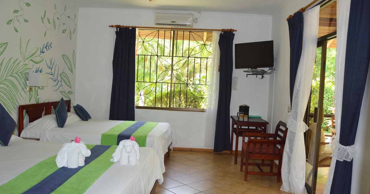 villas rio mar dominical costa rica