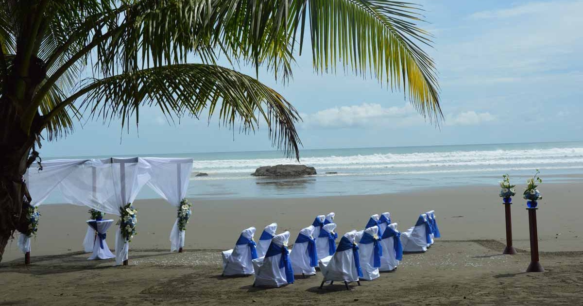 wedding Costa Rica in Dominical
