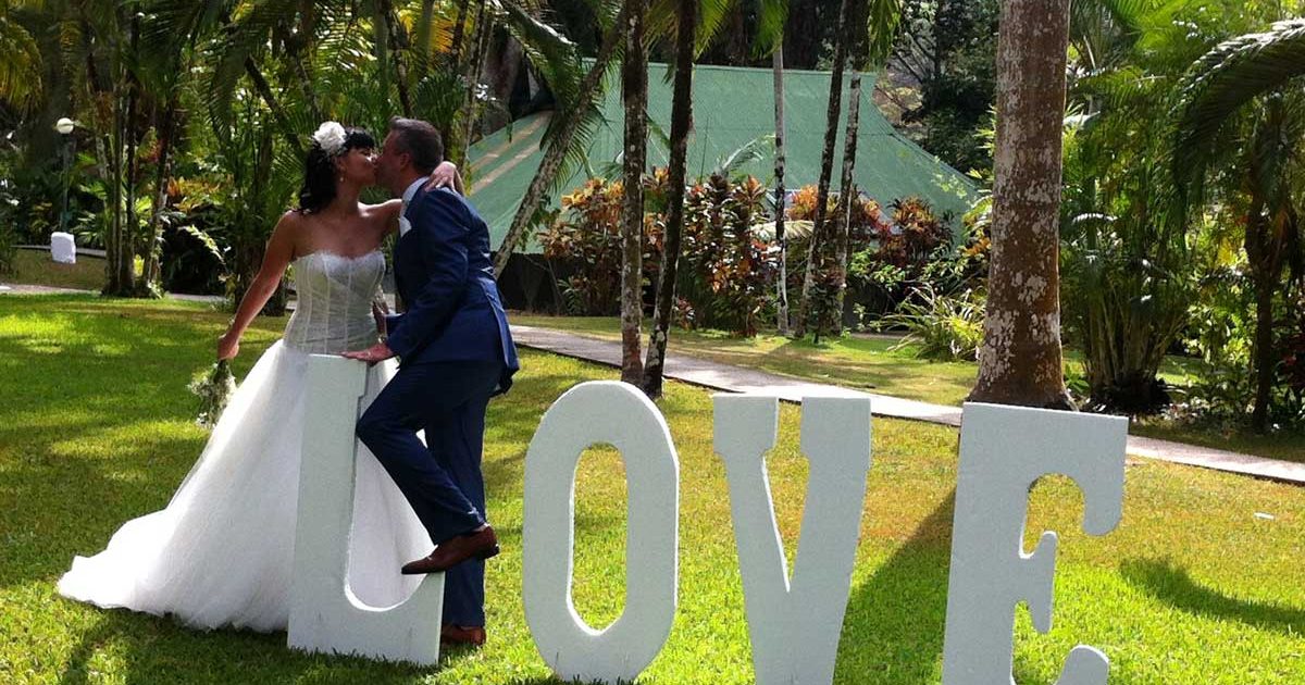 Costa Rica wedding packages - Love is in the Air